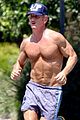 penn-shirtless2