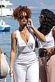rihanna-ice