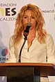 shakira-barefoot