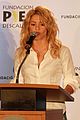 shakira-barefoot