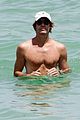 bay-shirtless