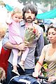 affleck-kisses