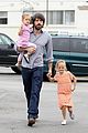 affleck-kisses