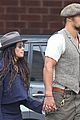 momoa-hands