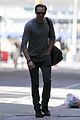 skarsgard-walking