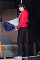 deschanel-on-set