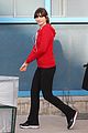 deschanel-on-set