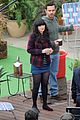 deschanel-set