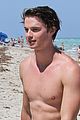 pschwarzenegger-beach