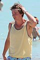 pschwarzenegger-beach