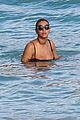 beyonce-beach