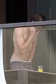 efron-shirtless2