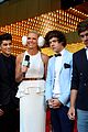 one-direction-awards-carpet