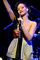 rihanna-timeperf