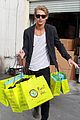 vanessa-shopping