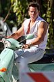 wahlberg-white-vest