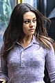 kunis-umbrella-day