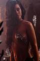 rihanna-behind