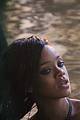 rihanna-behind