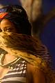 rihanna-behind