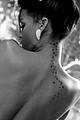 rihanna-behind