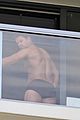 wahlberg-tan