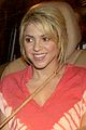 shakira-gold