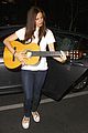 lana-guitar
