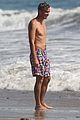 getty-shirtless