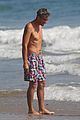 getty-shirtless