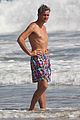 getty-shirtless