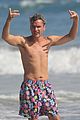 getty-shirtless