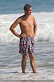 getty-shirtless