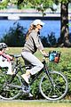 gisele-biker