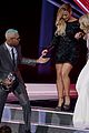 rihanna-chris