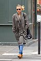 scarlett-shoppin