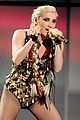 kesha-performs