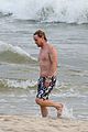wilson-shirtless