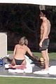 aniston-bikini3