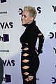 cyrus-divas
