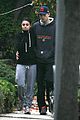 kunis-dogwalk