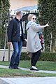 adele-strolling