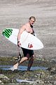 hemsworth-surf