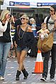 hemsworth-strolling
