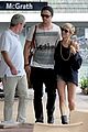 hemsworth-strolling