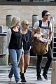 hemsworth-strolling