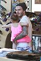 beckham-shopping