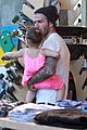 beckham-shopping