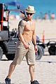 lopez-shirtless05