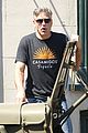 clooney-greets
